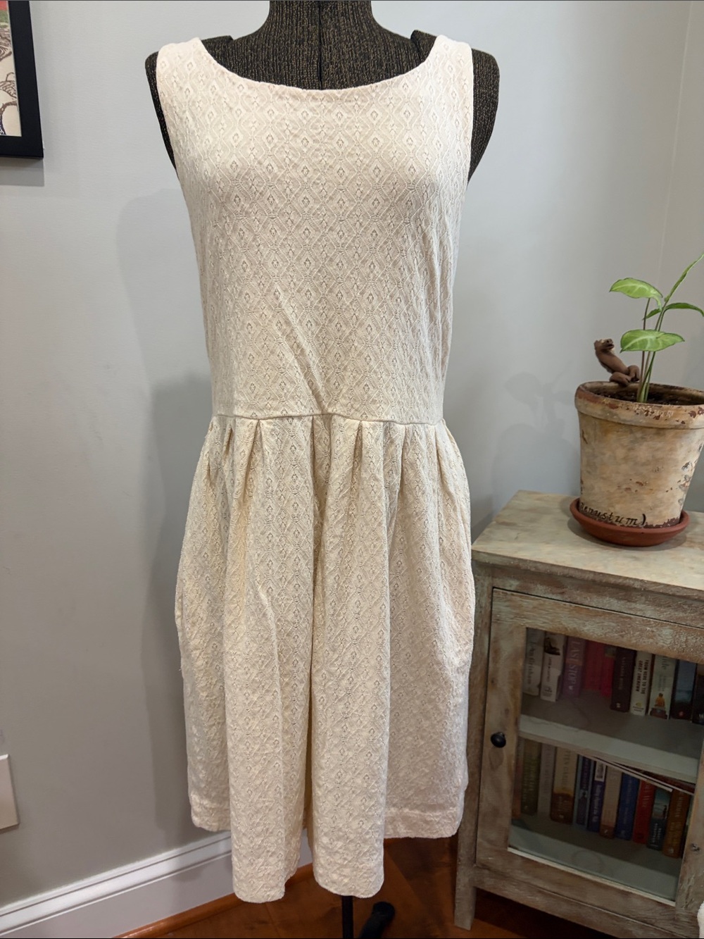 Anthropologie Deletta Classic Cream Sleeveless Knit Dress w/ Pockets Small